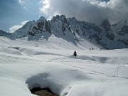 57  il ruscello scorre sotto...